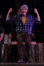 Rob Morr ’16 enjoys his time on the set’s swing.