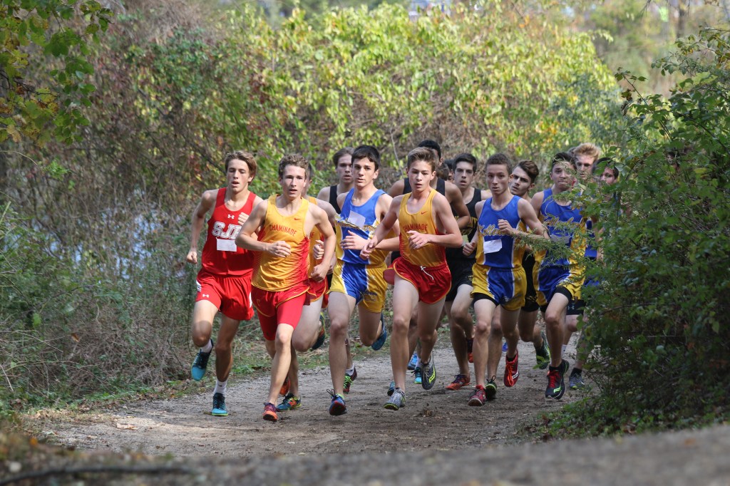 Chaminade runners lead the pack during the race.