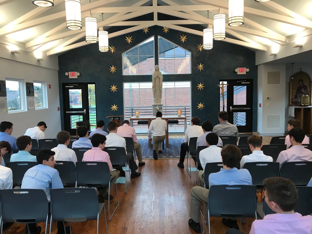 Beginning to A.D.O.R.E.: Day Retreats Renew Freshman Students’&nbsp;Faith